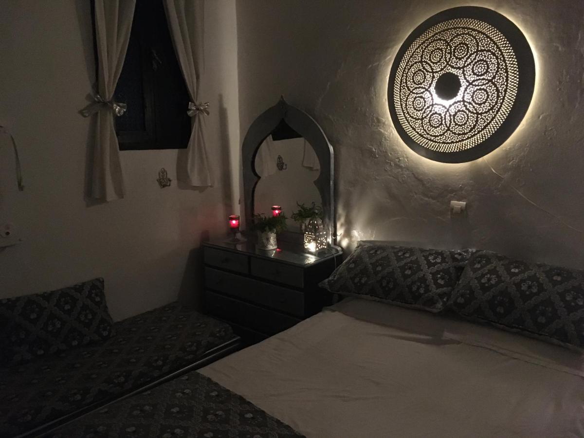 HATHOR ,Casa marroquí con dos terrazas en la Medina antigua , ideal parejas!! Arzila Exterior foto